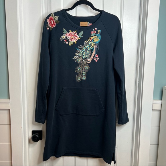 Driftwood Layla Navy Embroidered Peacock Floral Sweatshirt Dress. Size Large. - Picture 2 of 15